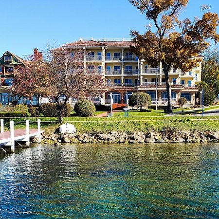 Bella Vista Suites Lake Geneva Exterior foto